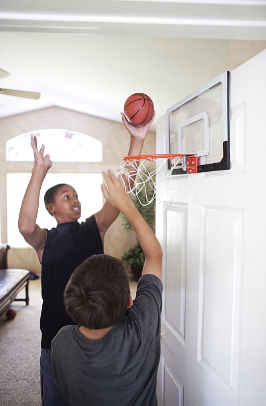 SKLZ Pro Mini Hoop Basket - In gebruik