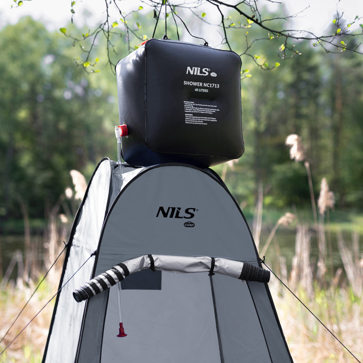NILS Camp Pop-up Omkleedtent - Grijs - In gebruik