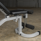 PowerLine PFID130X Flat Incline/Decline Bench - In gebruik