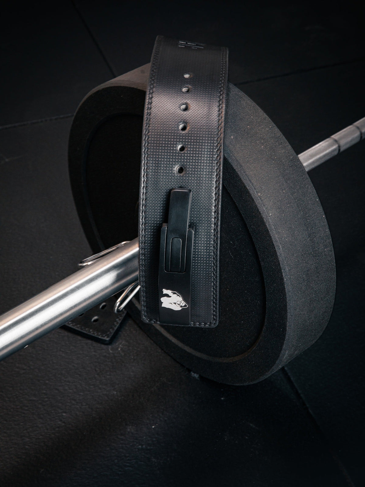 Gorilla Wear Halterriem - 4 Inch Carbon Leren Lever Belt - Zwart - Aanzicht