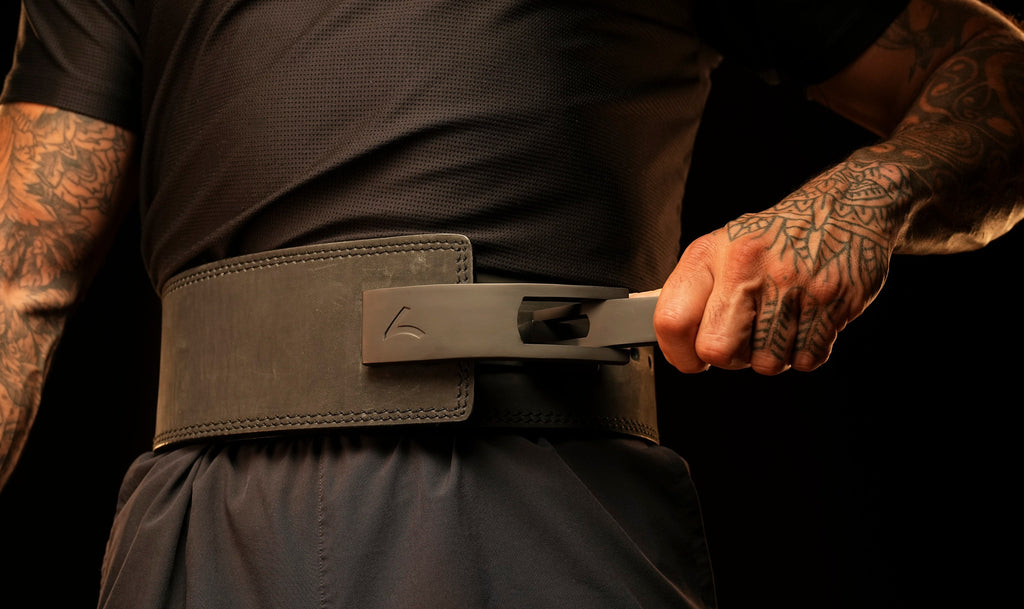 Reeva Lifting Belt van Nubik Leer - Zwarte RVS Gesp - 13 mm - Aanzicht