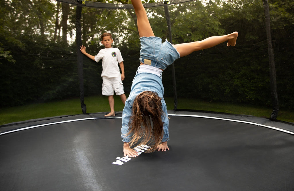 VirtuFit Premium Trampoline met Veiligheidsnet - Zwart - 305 cm - Aanzicht