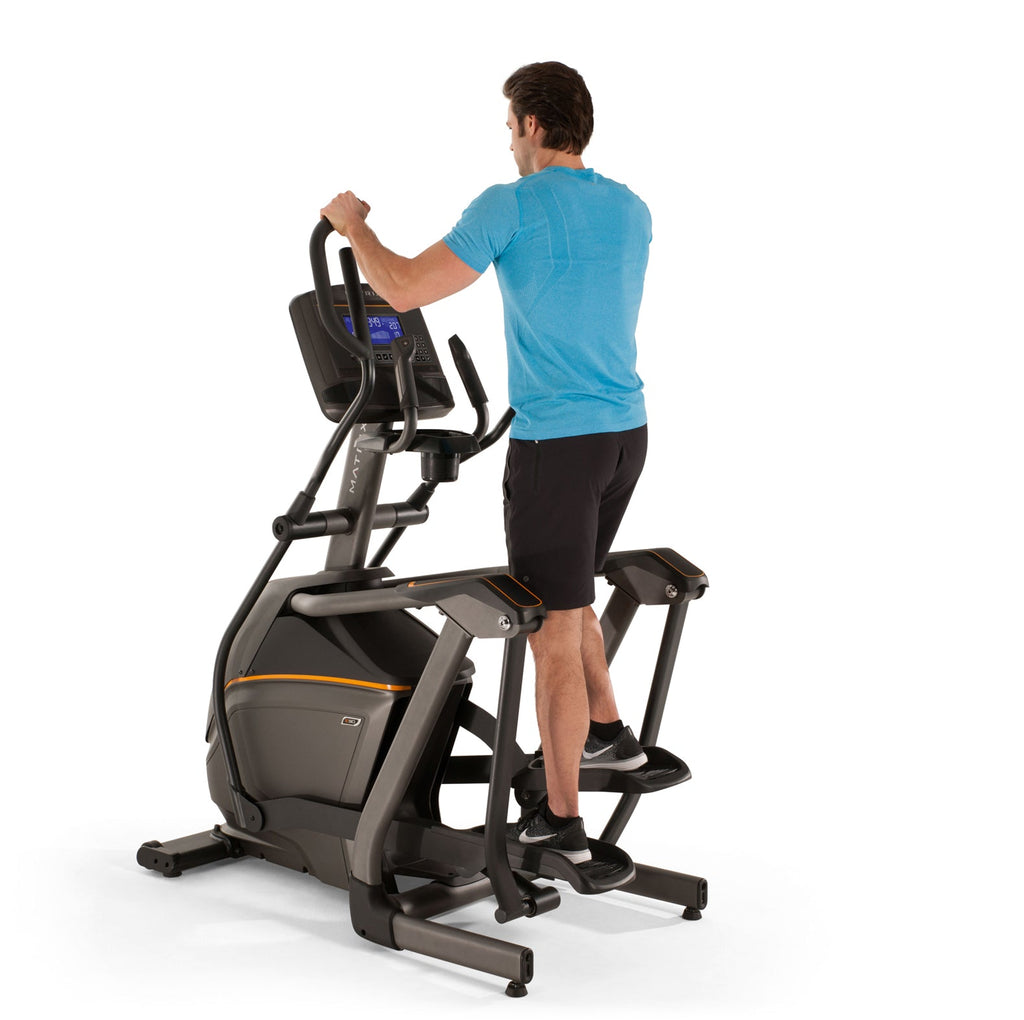 Matrix E50 Elliptical Crosstrainer - XUR - Sfeerafbeelding