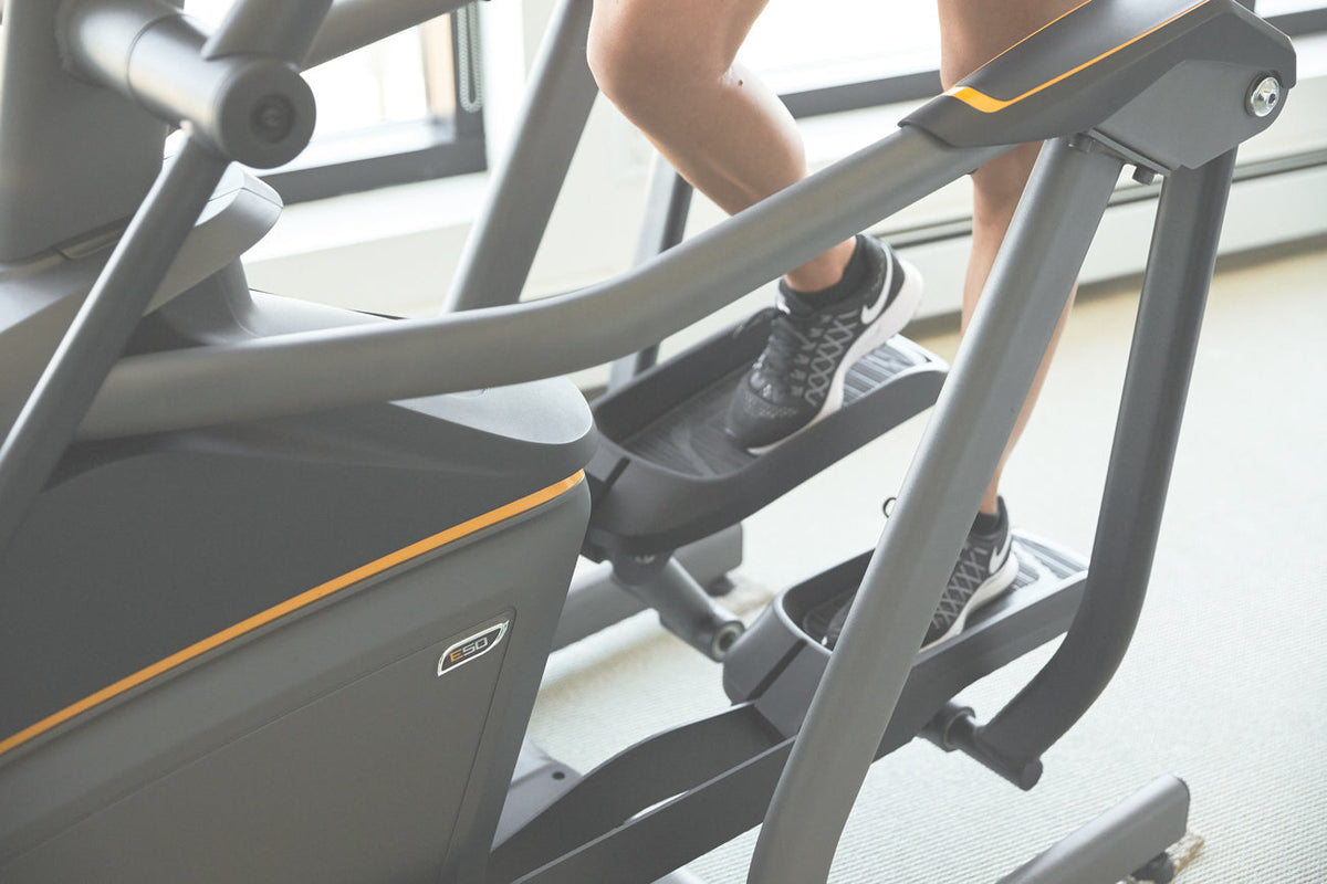 Matrix E50 Elliptical Crosstrainer - XUR - Sfeerafbeelding