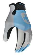 Harbinger Women's Shield Protect Fitness Handschoenen - Blauw/Grijs - In gebruik