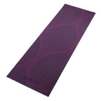 VirtuFit Premium Yogamat - 183 x 61 x 0,4 cm - Mulberry Leaf - In gebruik