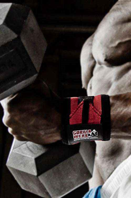 Gorilla Wear Wrist Wraps Pro - Zwart - In gebruik