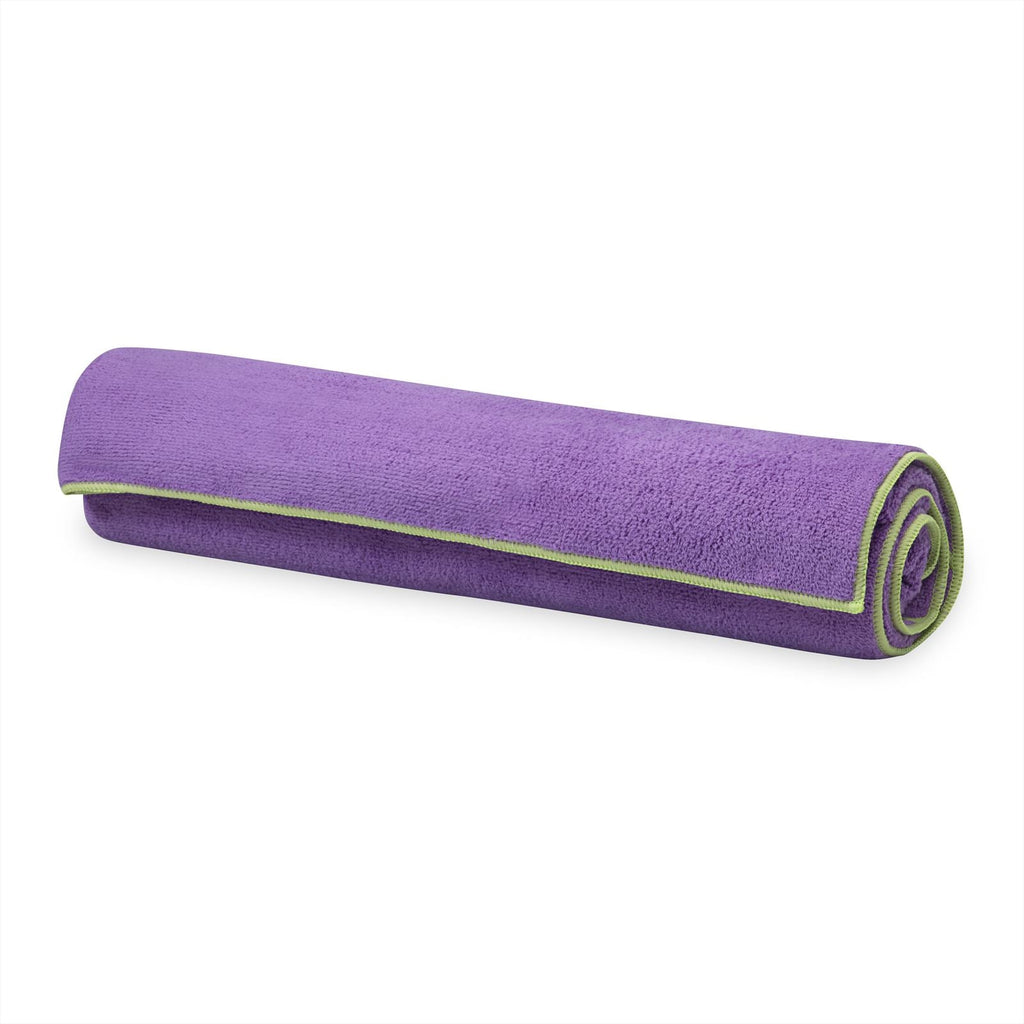 Gaiam Stay Put Yoga Handdoek - Purple - Detail