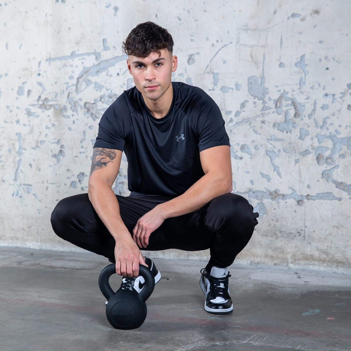 VirtuFit Kettlebell Pro - Kettle Bell - Gietijzer - 28 kg - Detail