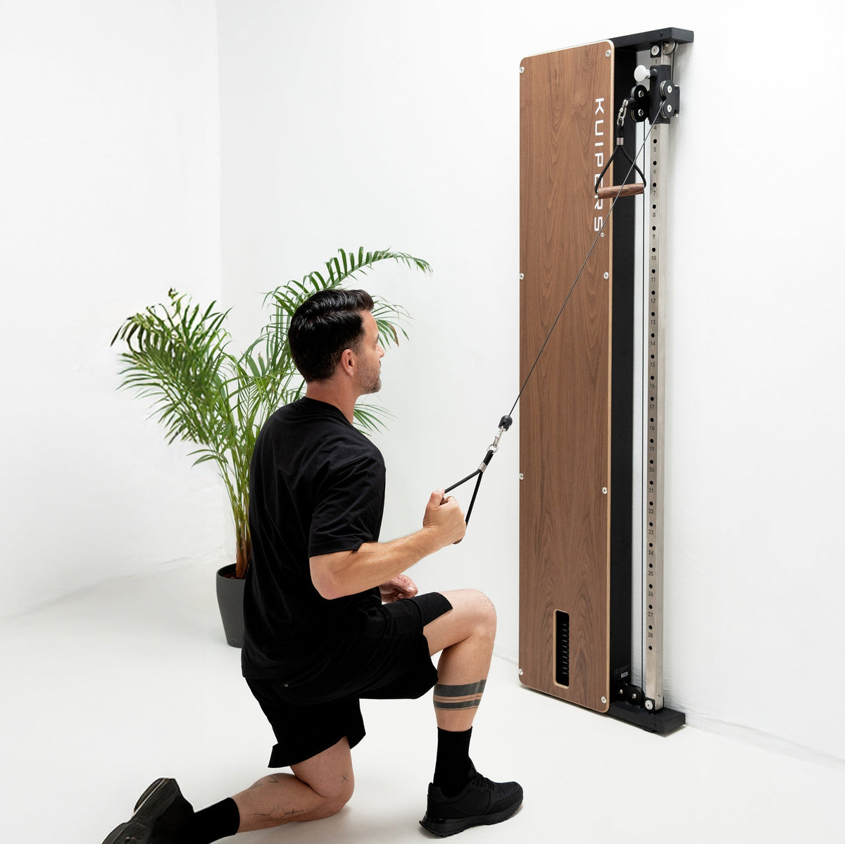 Kuipers Smart Kabelstation - Donker Walnoot - Detail
