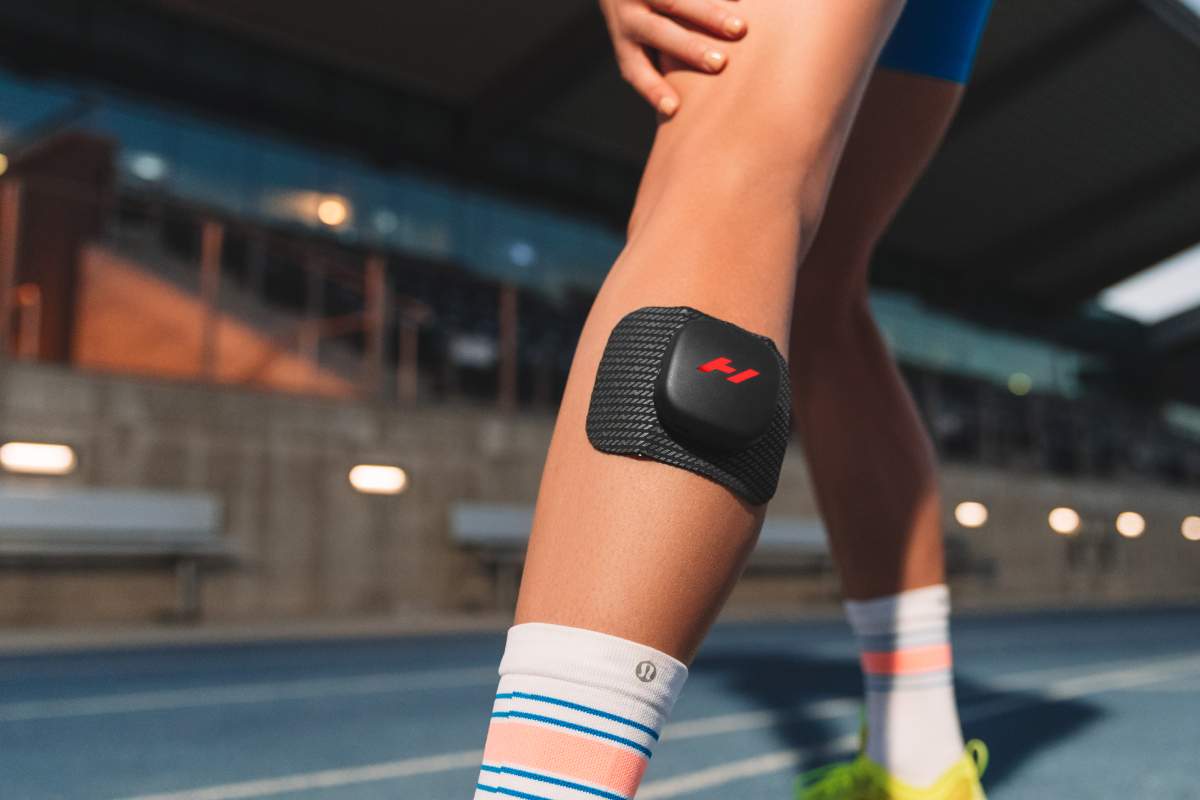 Hyperice Venom GO - Warme en Vibrerende Wearable - In gebruik