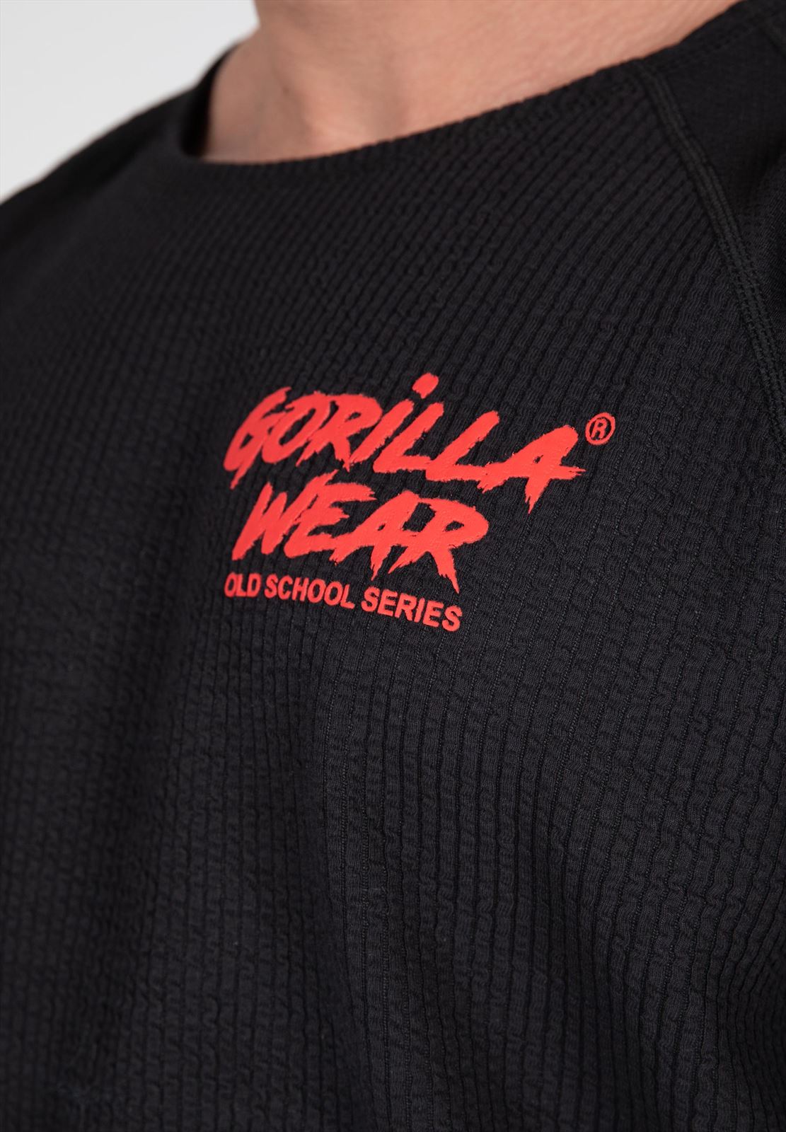Gorilla Wear Augustine Old School Work out Top - Zwart/Rood - In gebruik