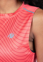 Gorilla Wear Mokena Tank Top - Rood - In gebruik