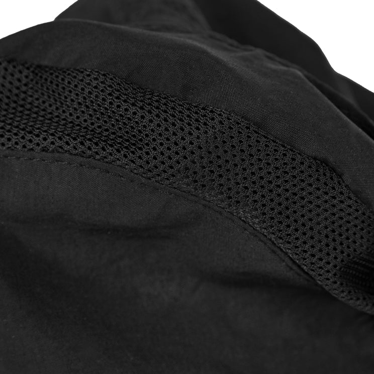 VirtuFit Sport Pet - Zwart - In gebruik
