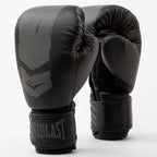 Everlast Prospect 2 Pad Kit - Bokshandschoenen & Pad - Zwart/Grijs - In gebruik