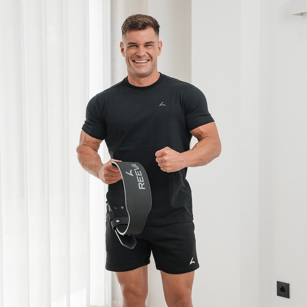 Reeva Premium Active Tee - Sport T-shirt - Zwart - In gebruik