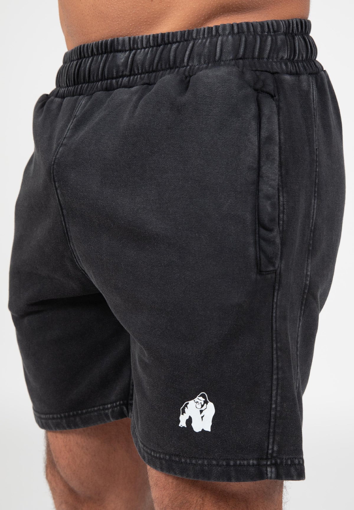 Gorilla Wear Curtis Sweat Shorts - Washed Grijs - In gebruik