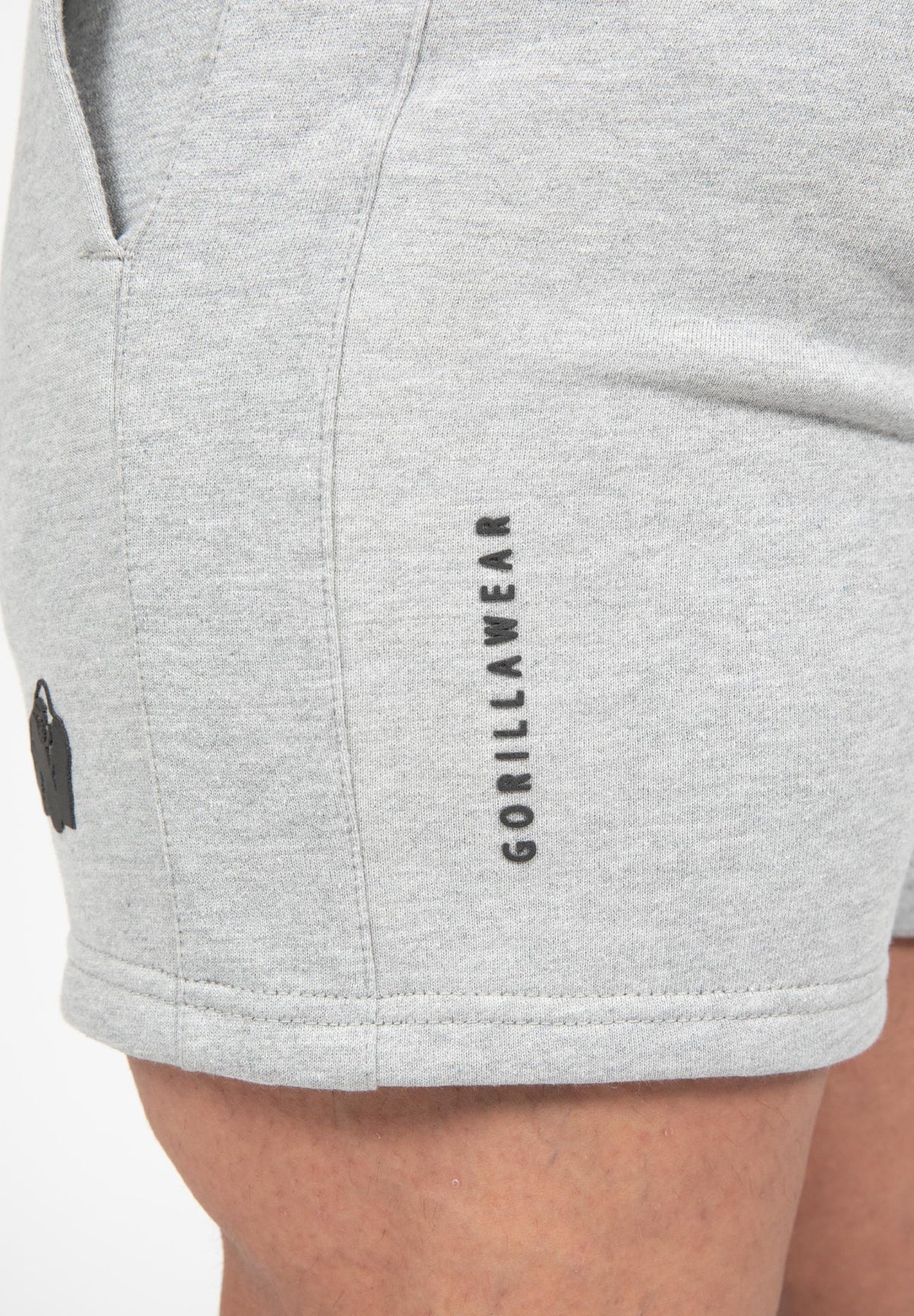 Gorilla Wear Leon Sweat Shorts - Grijs - In gebruik