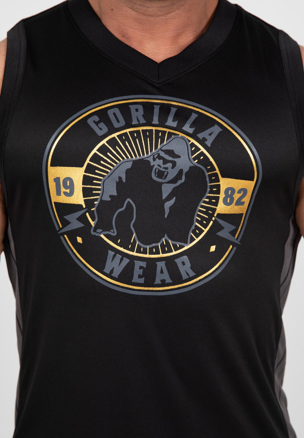 Gorilla Wear Orlando Tank Top - Zwart - In gebruik