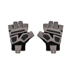 Reeva R-Grip Fitness Handschoenen - Grijs - In gebruik