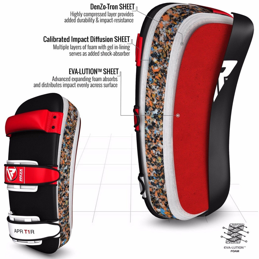 RDX Sports Stootkussen - Thai Kick Pad - Rood - In gebruik