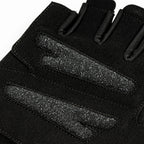 Reeva Dames Fitness Handschoenen - Zwart - In gebruik