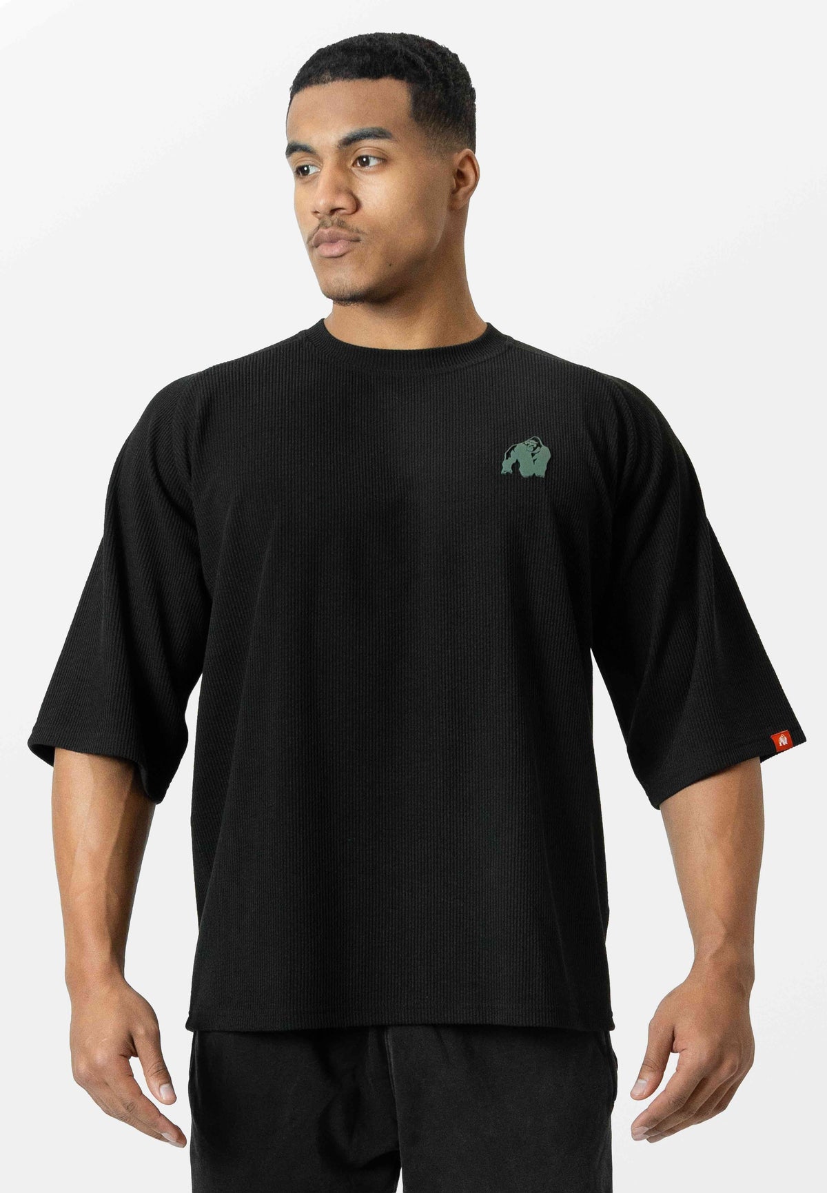 Gorilla Wear Russell Oversized T-shirt - Zwart - In gebruik