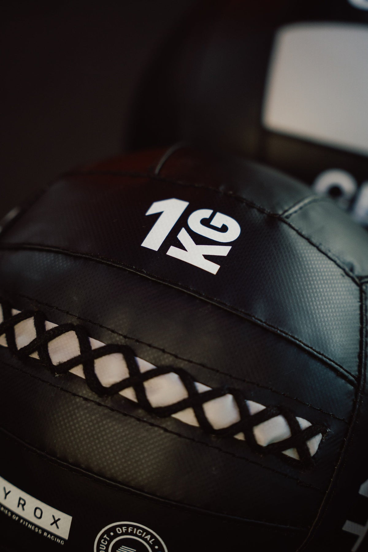 Centr x HYROX Youngstars Competition Wall Ball - 1 kg - Detail