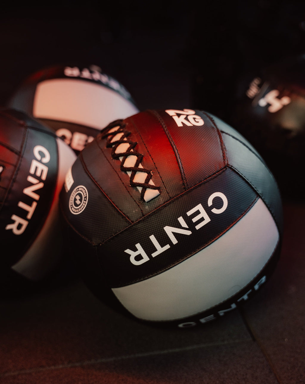 Centr x HYROX Youngstars Competition Wall Ball - 2 kg - Detail