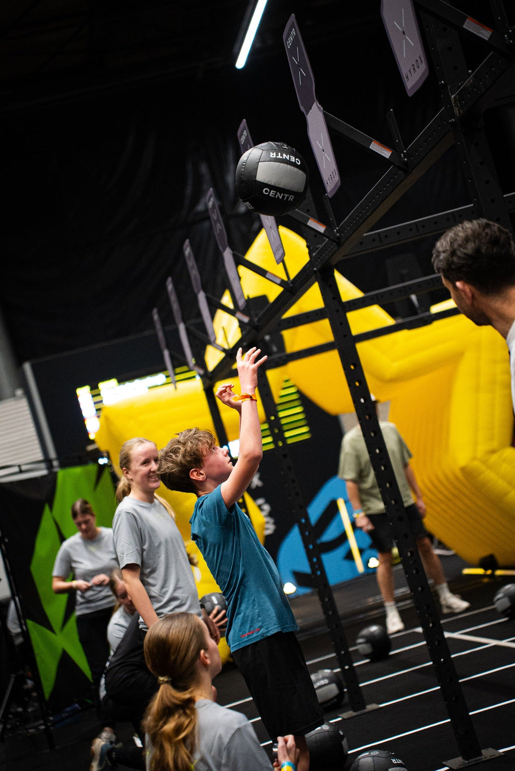 Centr x HYROX Youngstars Competition Wall Ball - 3 kg - Aanzicht