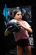 Centr x HYROX Youngstars Competition Wall Ball - 3 kg - Detail